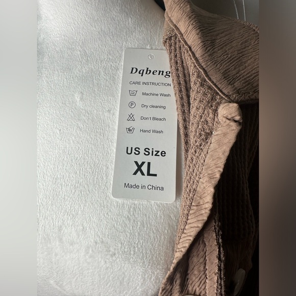 Dqbeng Women's loose guge knit jacket with buttons - Picture 4 of 4